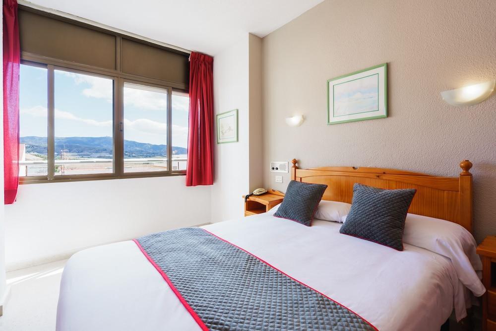 Oyo Hotel Costa Andaluza Motril Exterior photo