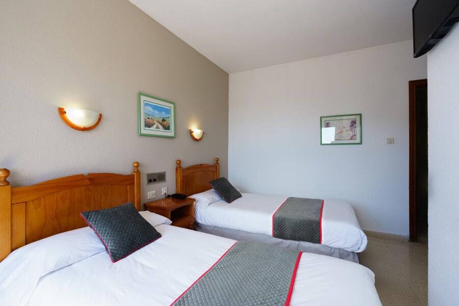 Oyo Hotel Costa Andaluza Motril Exterior photo